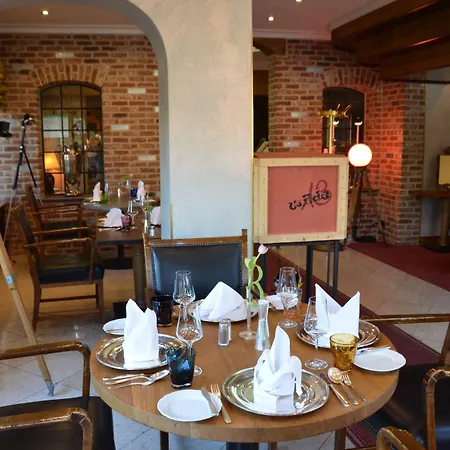 Ringhotel Alpenhof - Patchworkhotel ホテル