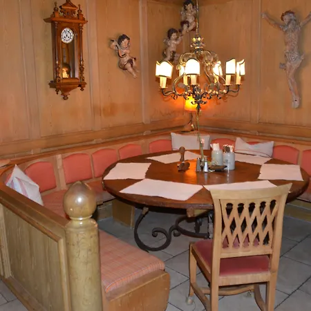 Ringhotel Alpenhof - Patchworkhotel アウグスブルク