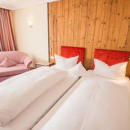 Ringhotel Alpenhof - Patchworkhotel ホテル